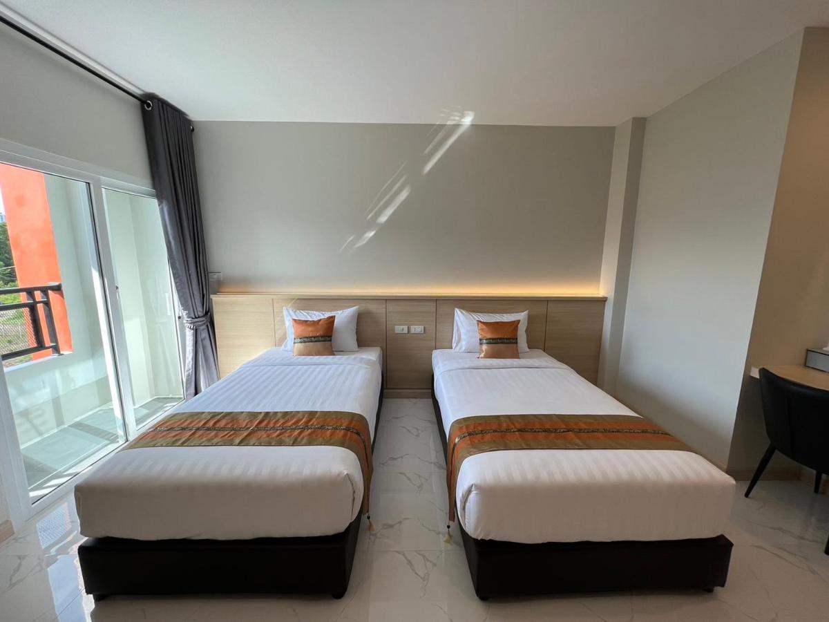 The Hub Suratthanl Surat Thani Exteriör bild